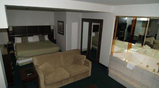 Niagara Plaza Hotel By Fairbridge Extérieur photo